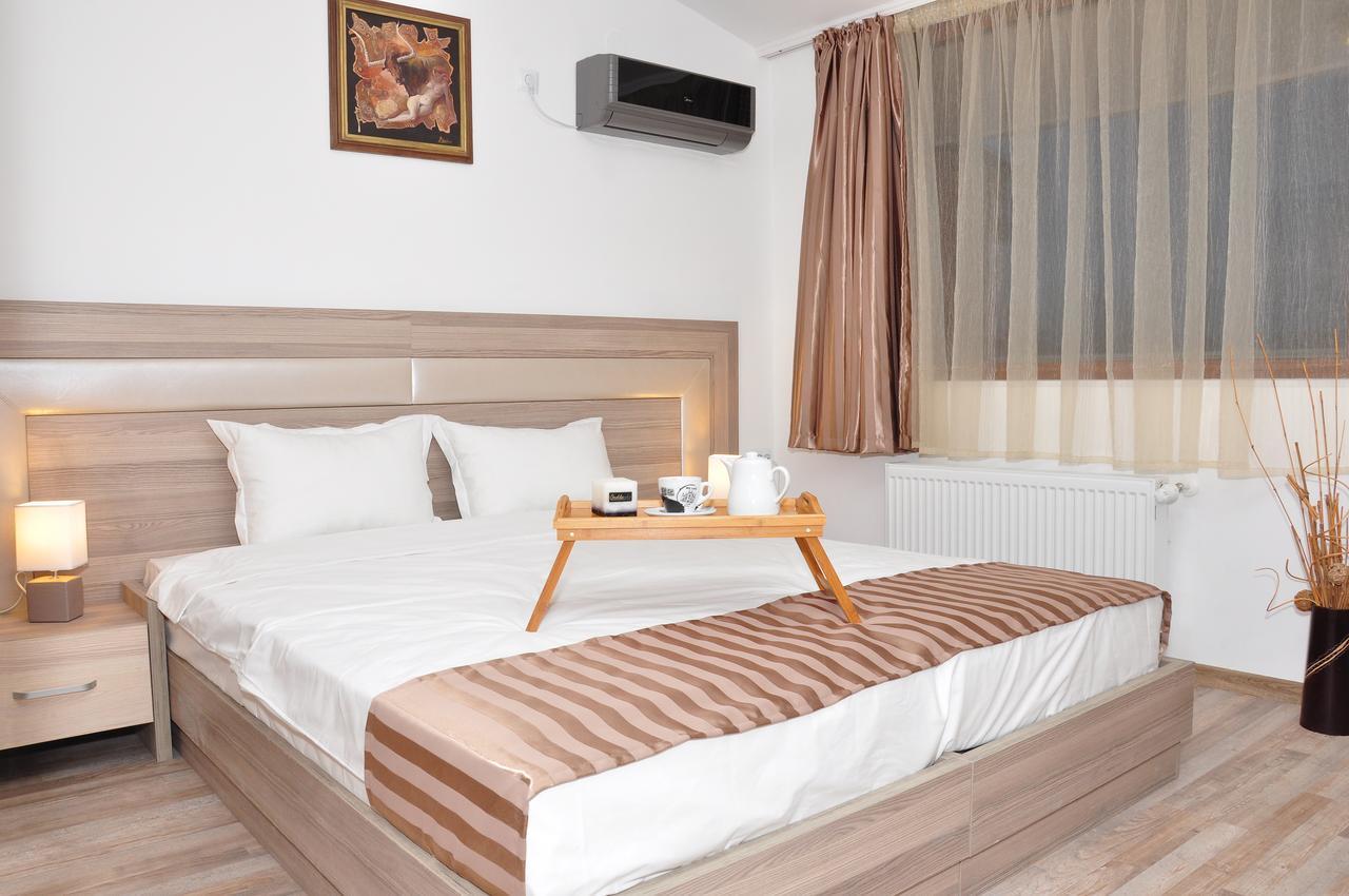 Lombardi Family Hotel Rusçuk Dış mekan fotoğraf