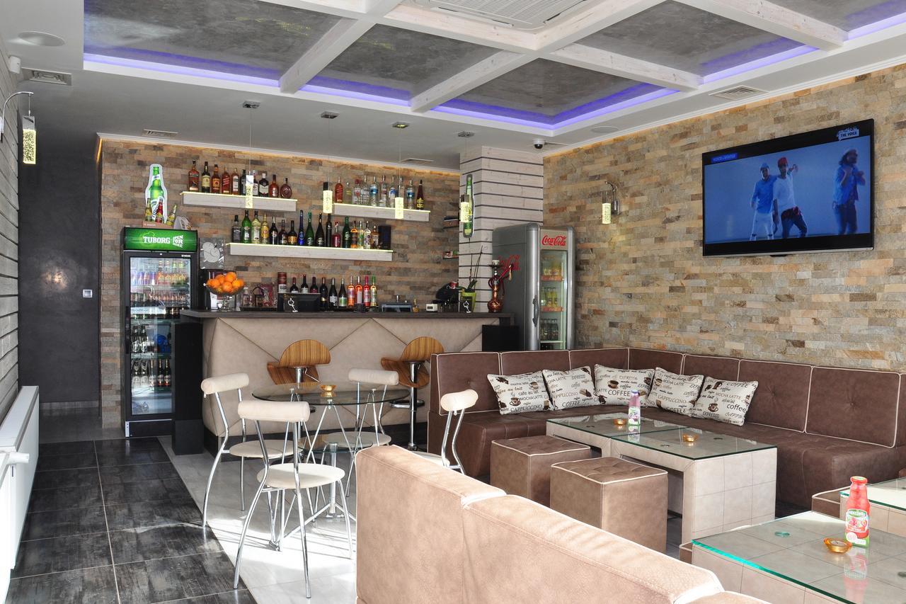 Lombardi Family Hotel Rusçuk Dış mekan fotoğraf
