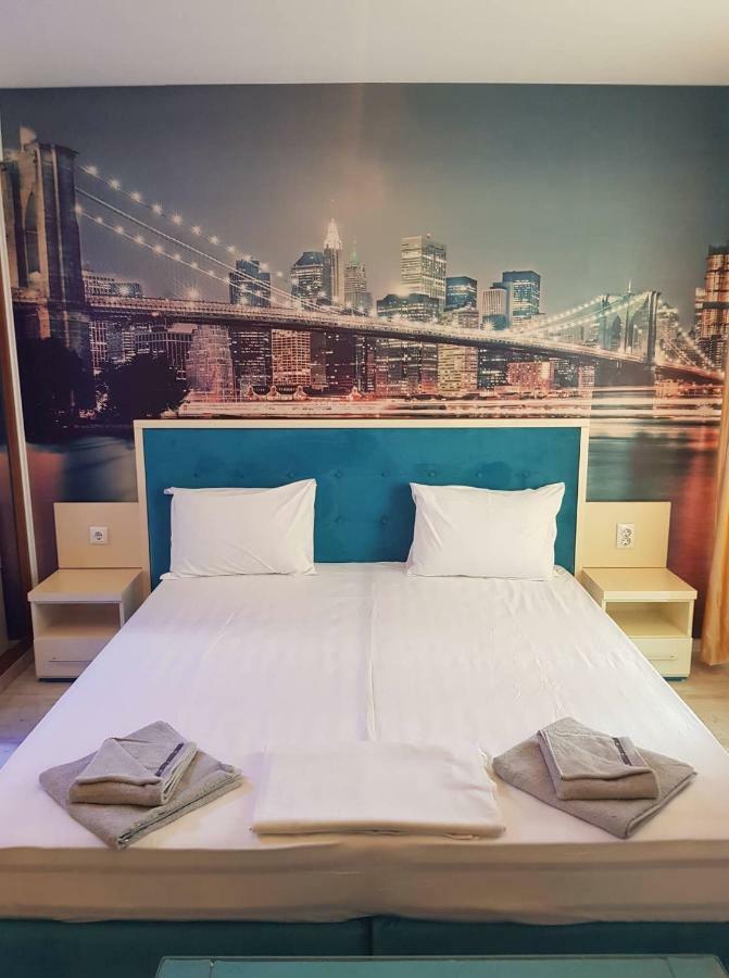 Lombardi Family Hotel Rusçuk Dış mekan fotoğraf